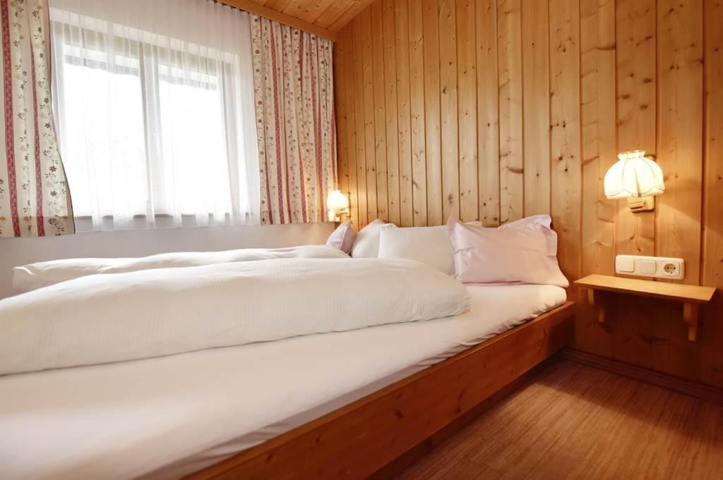 Bed and Breakfast Berghof Gundalatsch Gaschurn Zewnętrze zdjęcie