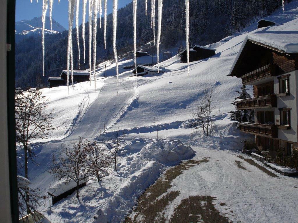Bed and Breakfast Berghof Gundalatsch Gaschurn Zewnętrze zdjęcie