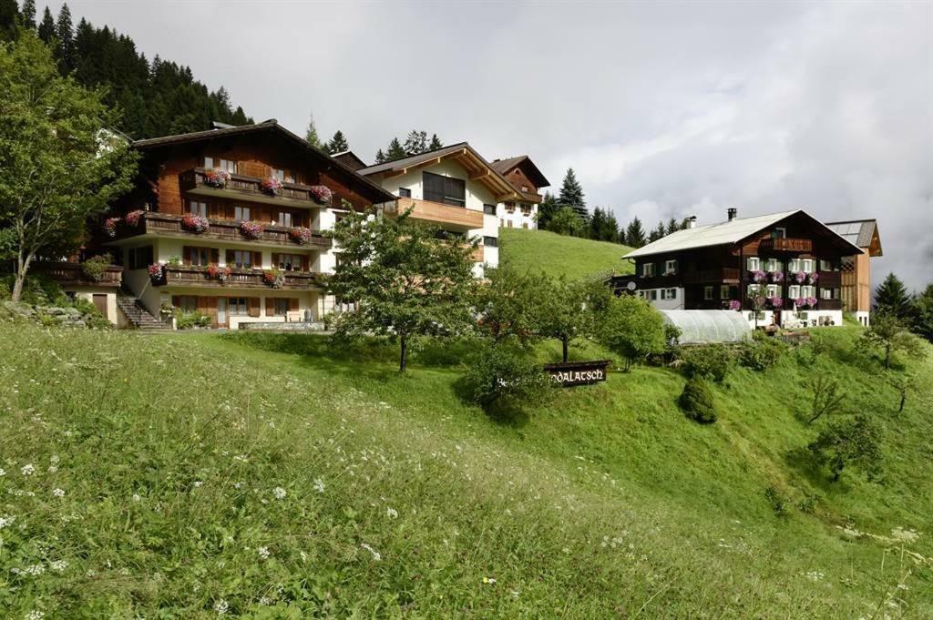Bed and Breakfast Berghof Gundalatsch Gaschurn Zewnętrze zdjęcie